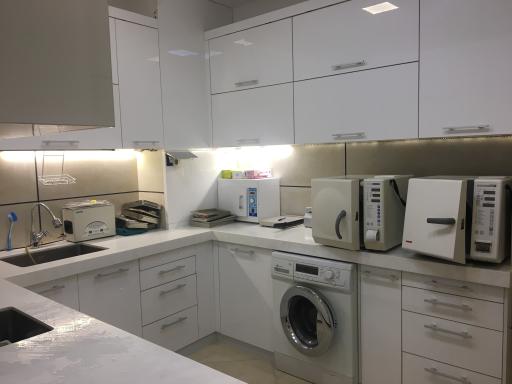 عکس کلنیک دندانپزشکی آریا