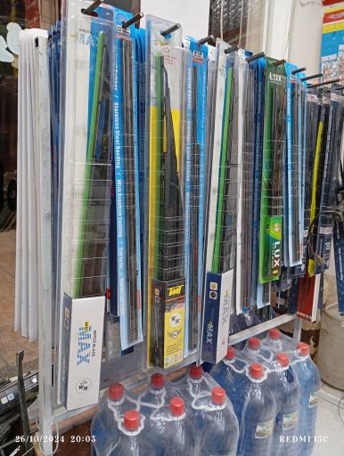 عکس شیشه اتومبیل محمدی 