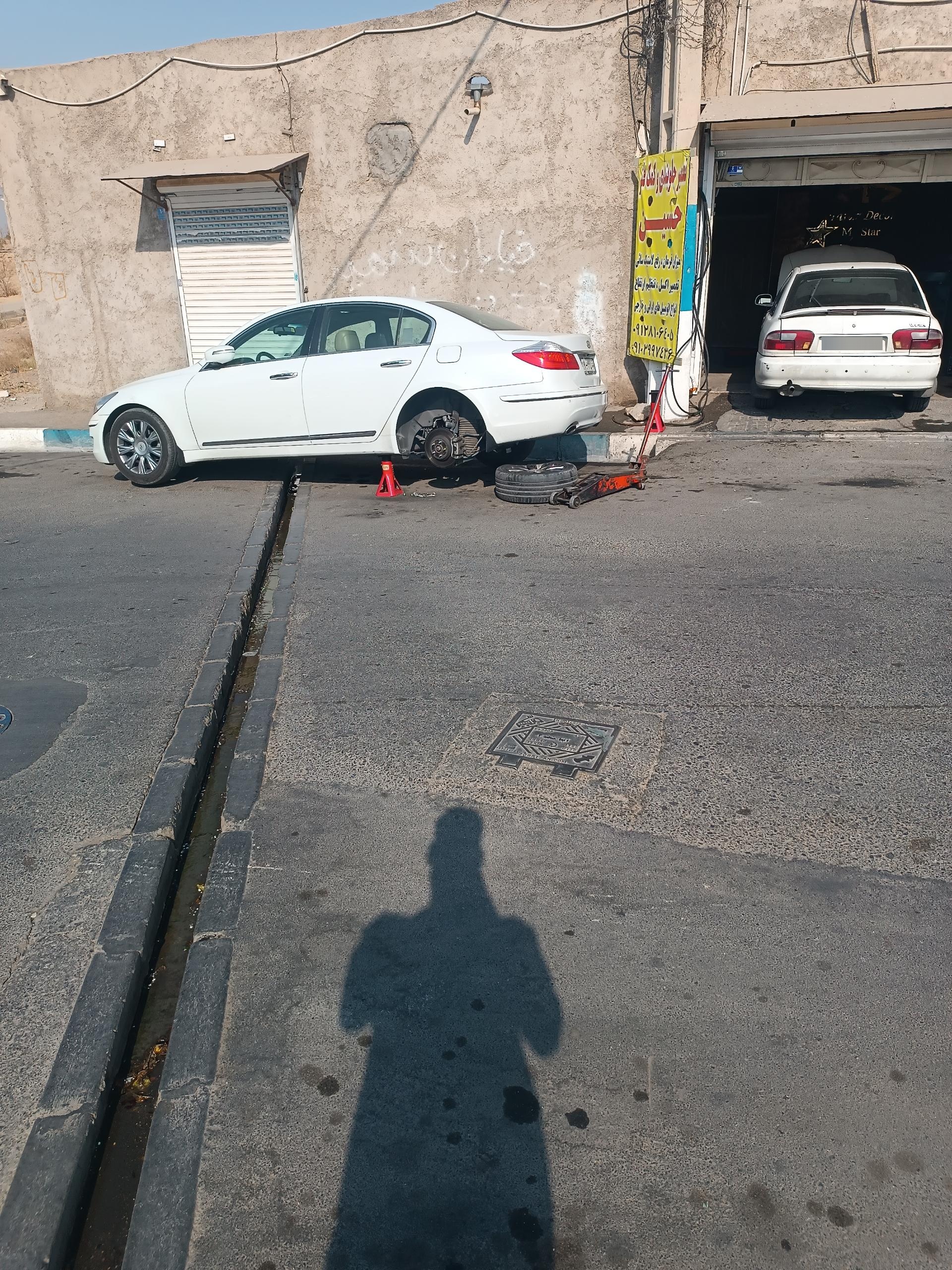 عکس تعمیر جلوبندی و کمک فنر حسین