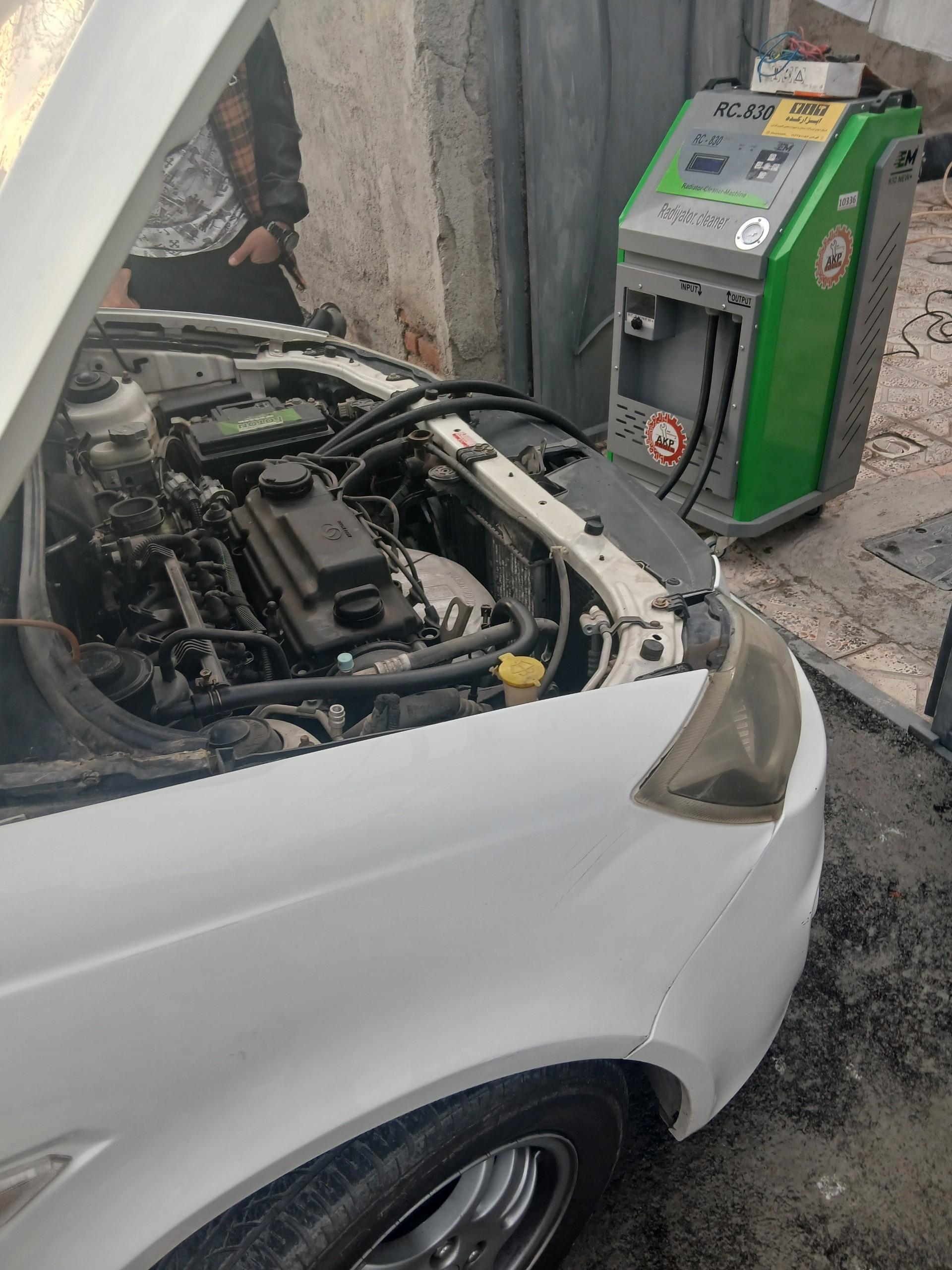 عکس تعمیرگاه برق خودرو رادمرد
