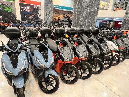 عکس نمایندگی کویر موتور 