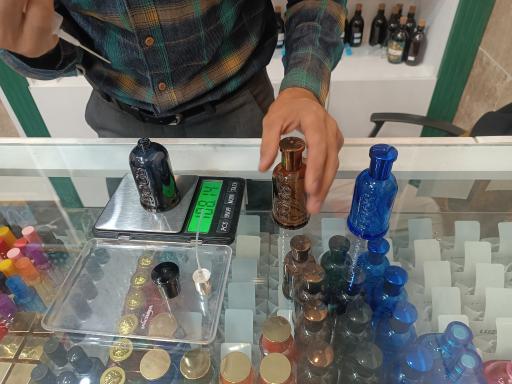 عکس عطر هشت 