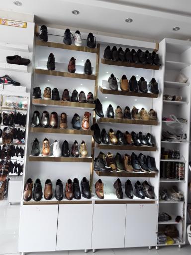 عکس فروشگاه شهر کفش