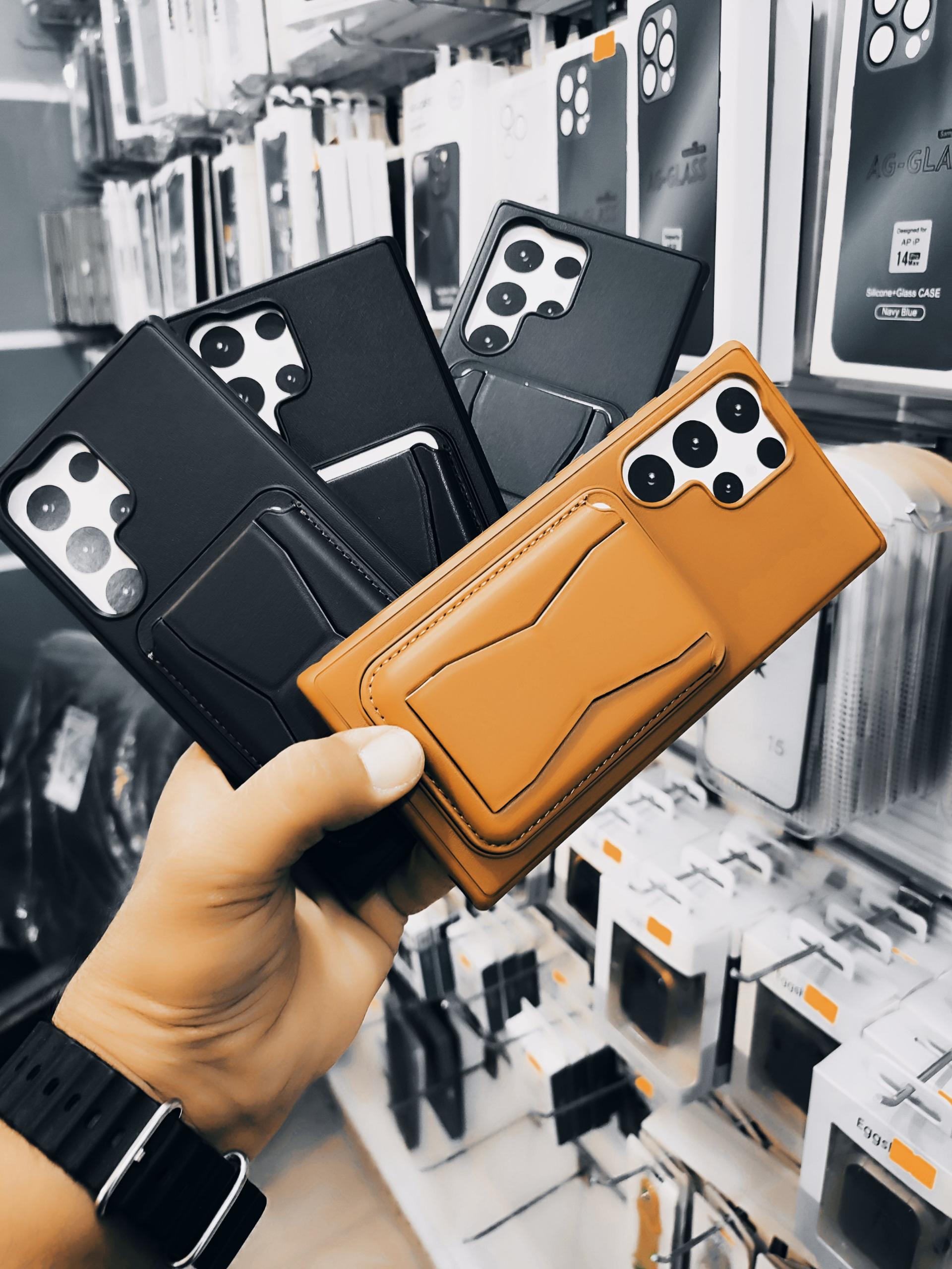 عکس پخش عمده لوازم جانبی موبایل و تعمیرات تخصصی آریا پخش