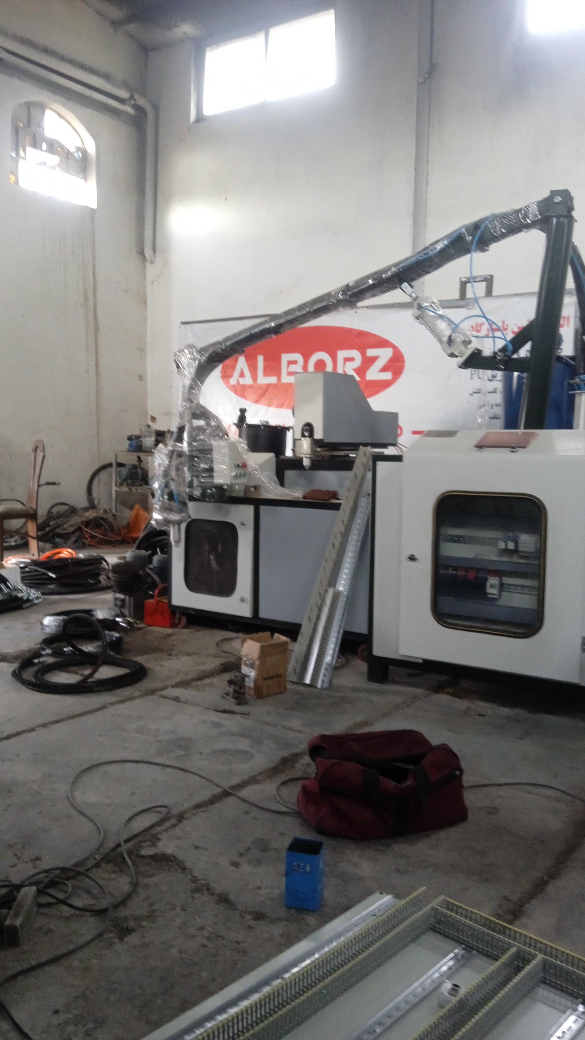 عکس البرز ماشین پاسارگاد