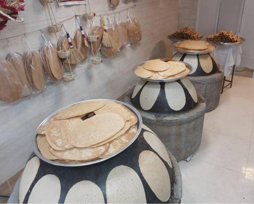 عکس تولید نان های محلی فرهاد