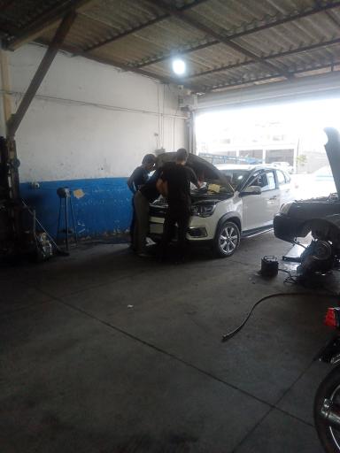 عکس کلینیک تخصصی خودرو ستاره مازند