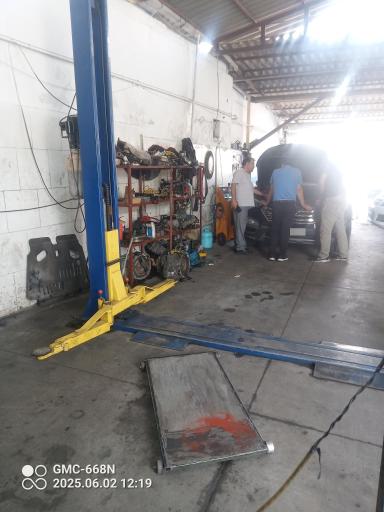 کلینیک تخصصی خودرو ستاره مازند