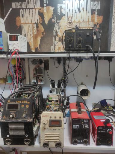 عکس تعمیر بردهای الکترونیکی دکتر برد