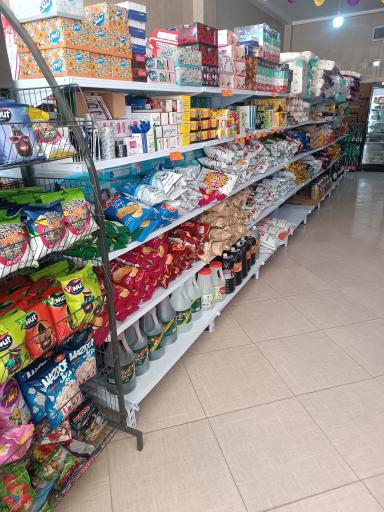 عکس فروشگاه زنجیره‌ای گندم 