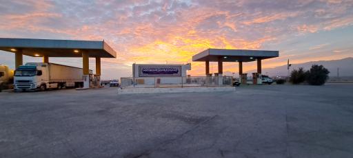 عکس جایگاه سوخت بنزین و گازوئیل