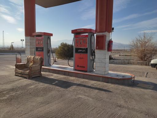 عکس جایگاه سوخت بنزین و گازوئیل