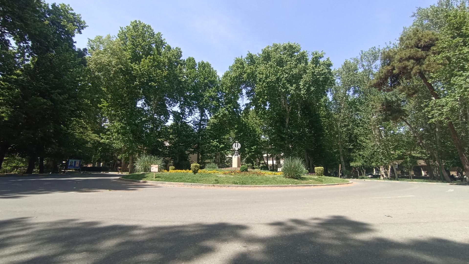 عکس میدان الله