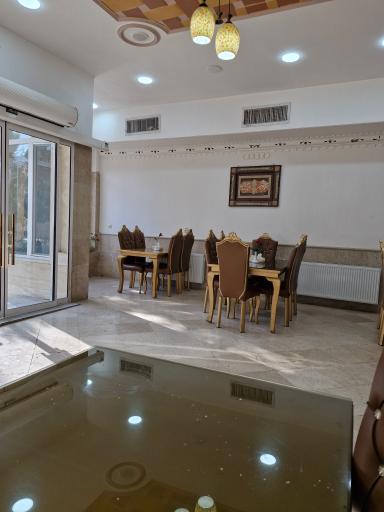 عکس رستوران و فست فود آدیش 