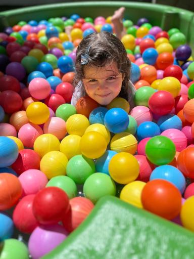 عکس خانه بازی کودک مانا