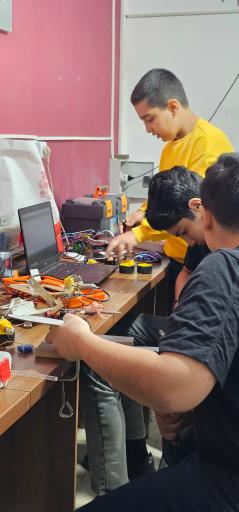 عکس آموزشگاه رباتیک رایمند