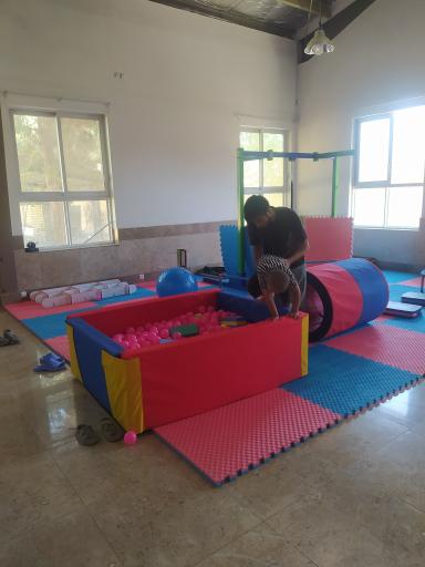 مجتمع کار درمانی گل مریم