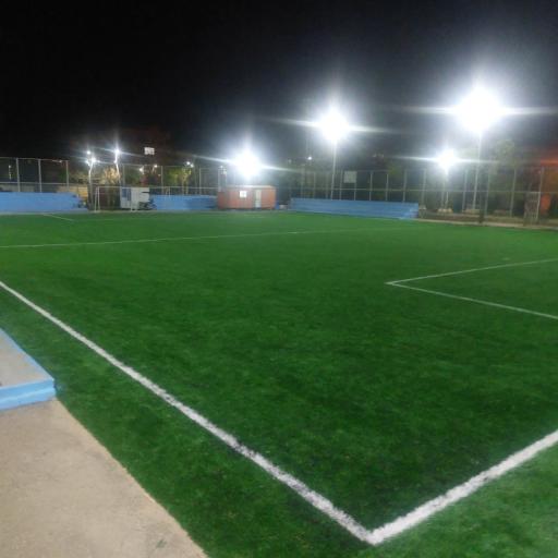 عکس زمین فوتبال چمن مصنوعی