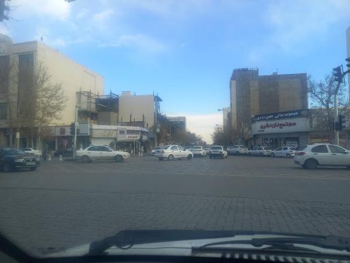 عکس مجموعه غذایی معین درباری