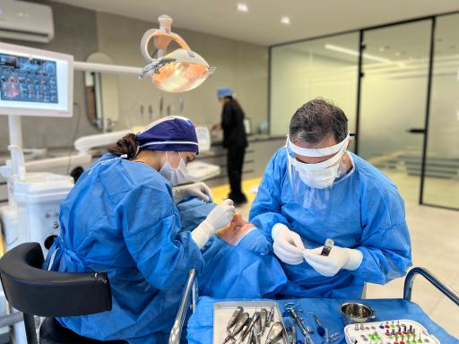 عکس مطب دندانپزشکی دکتر هداوند (دکتر سون)