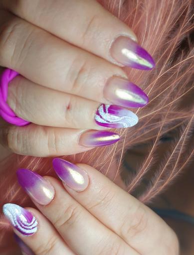 عکس خدمات ناخن راییکا