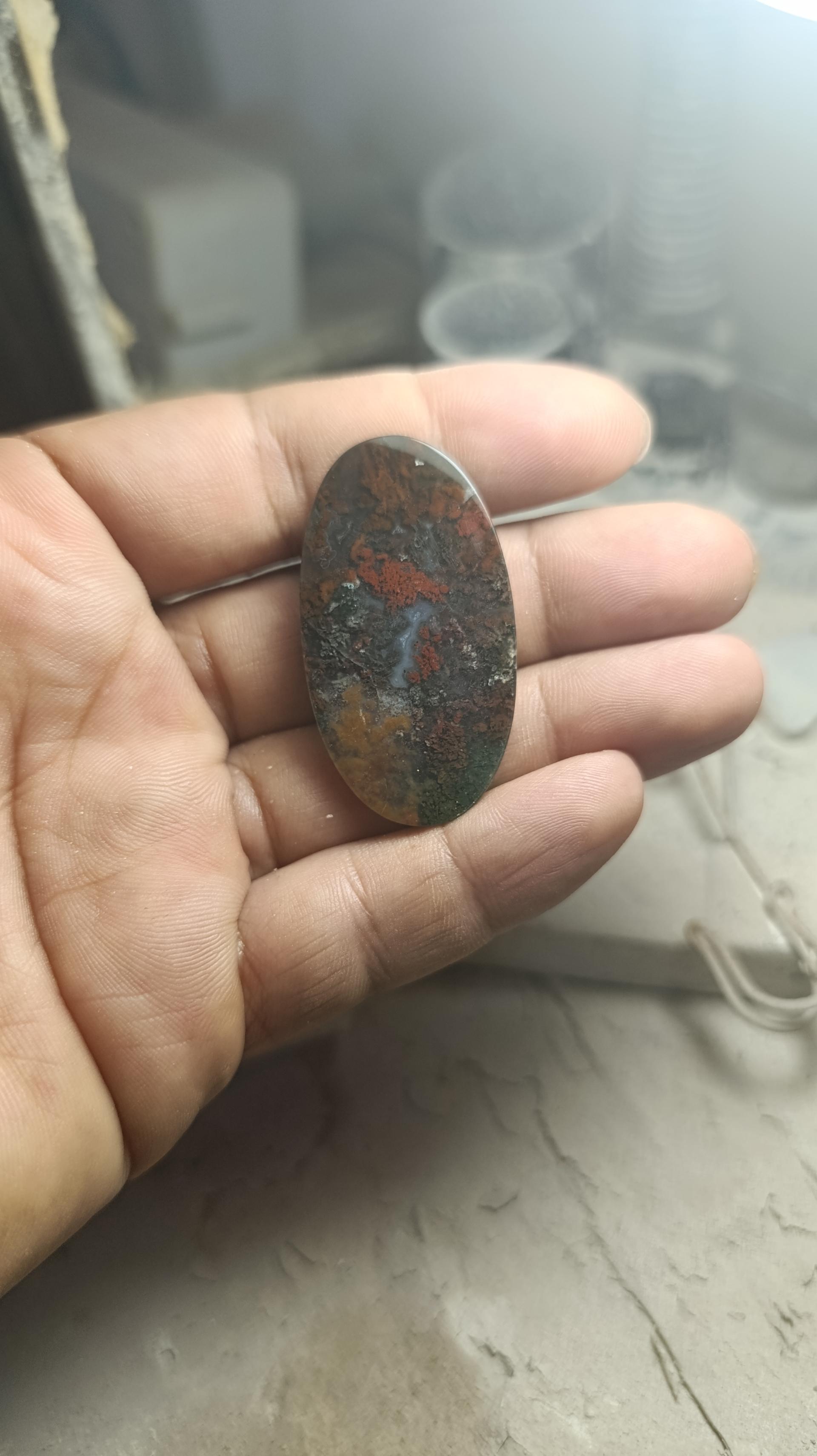 عکس گوهر تراشی عقیق گیلان  نوای مارلیک