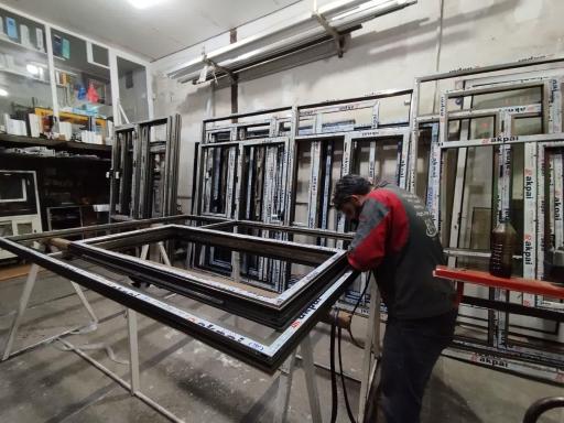 درب و پنجره آلومینیوم و upvc اسماعیلی