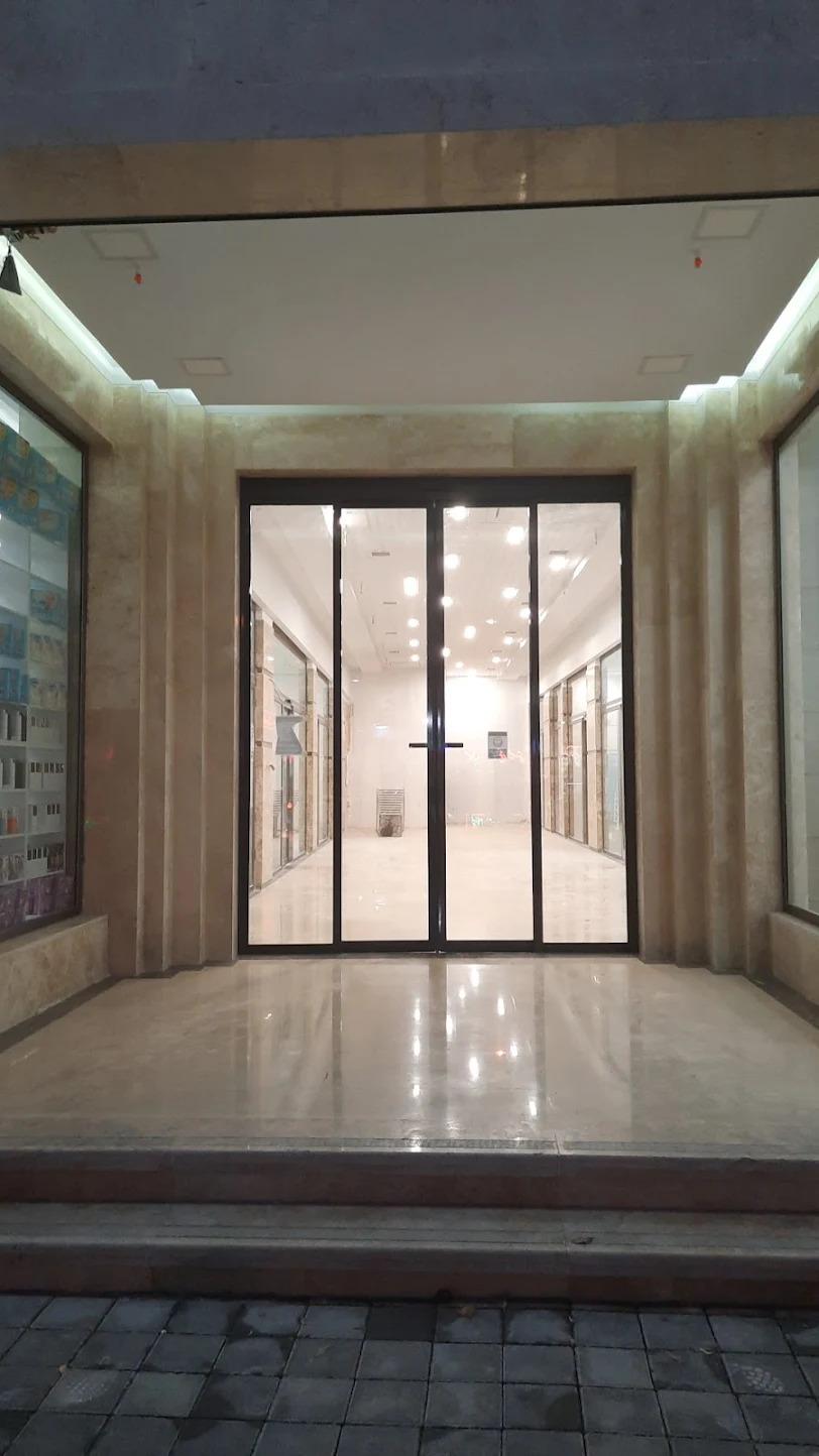 عکس مجتمع تجاری مسکونی نگین زرگنده