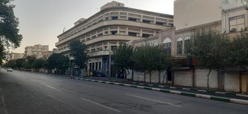 عکس ساختمان بیمه ایران