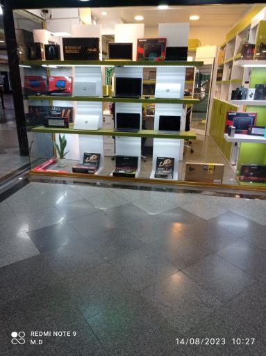 عکس نمایندگی رسمی لنوو