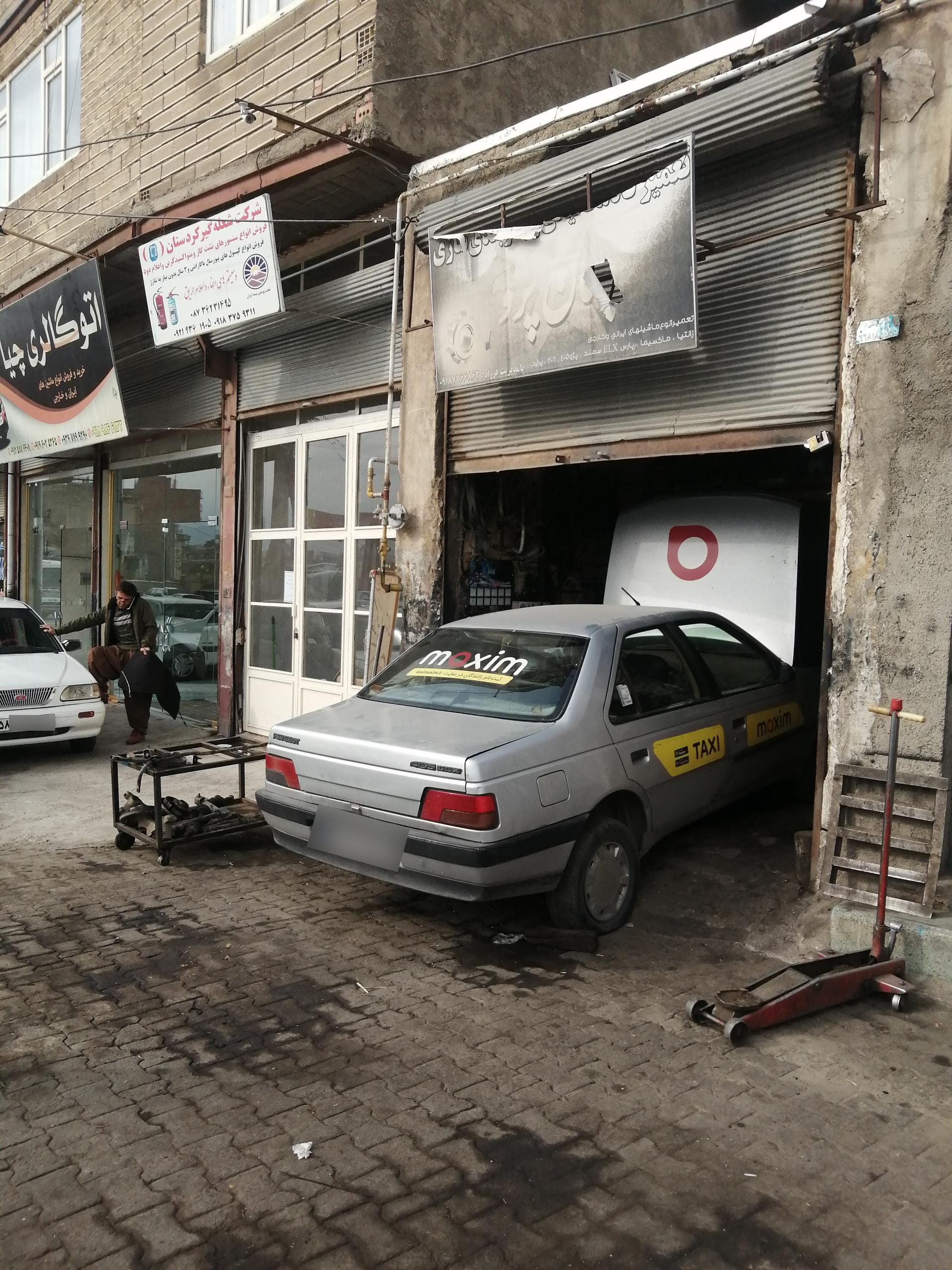 عکس تعمیرگاه مکانیکی جلوبندی سازی جهان پژو (فرزاد مکانیک) 