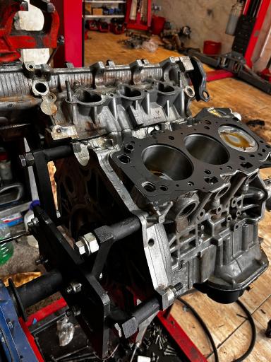 عکس تعمیرگاه خودروهای چینی و خارجی اسدی