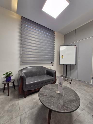 عکس مرکز مشاوره آدلی