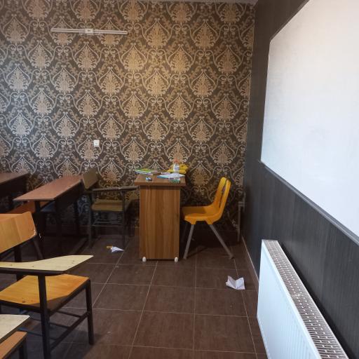 عکس دبیرستان غیردولتی مهر