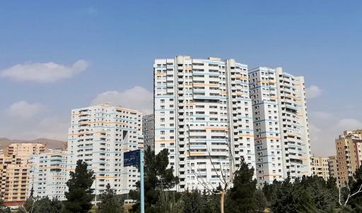 عکس برج‌های همراه شهر