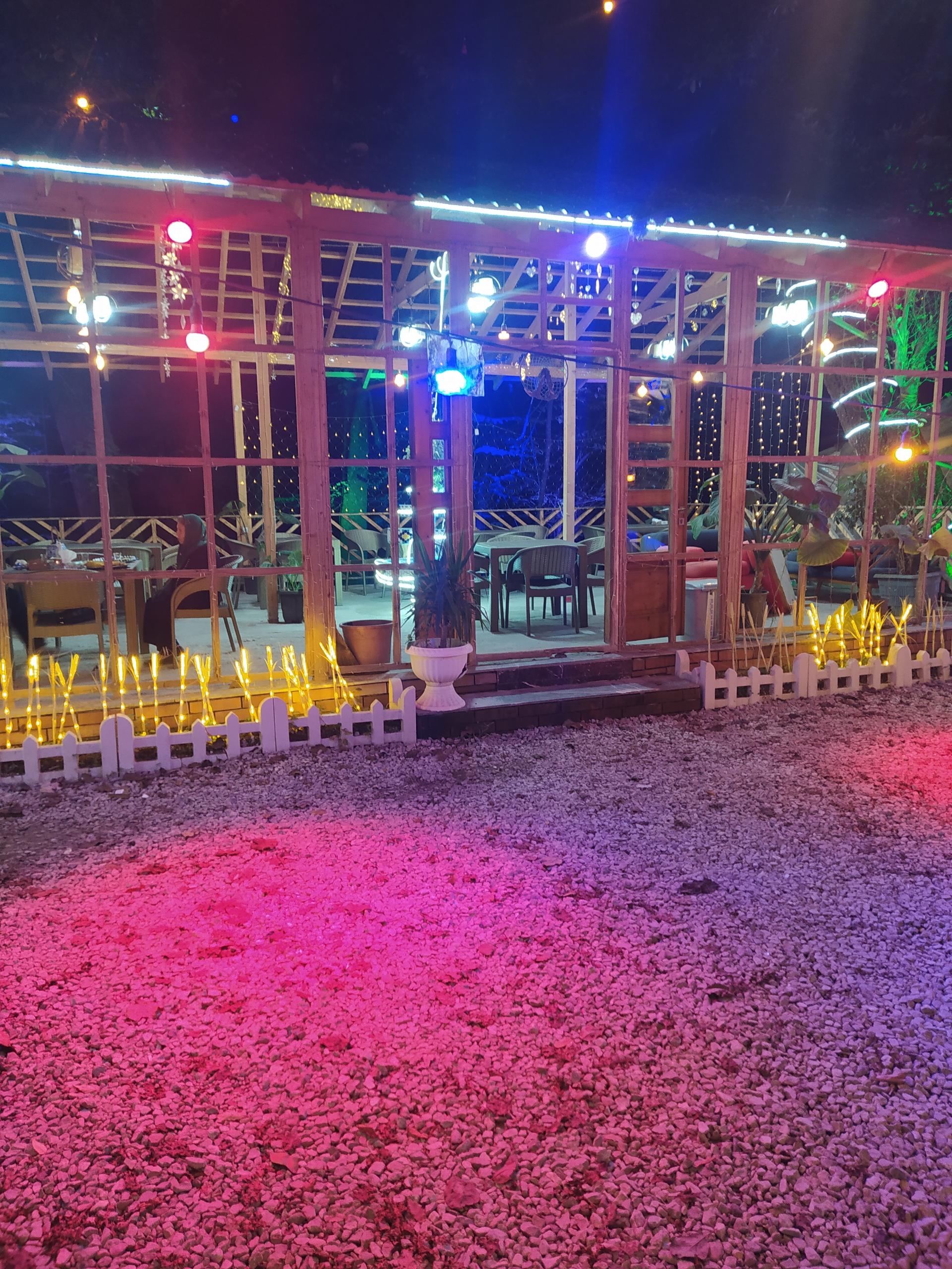 عکس کافه رستوران شهزاد