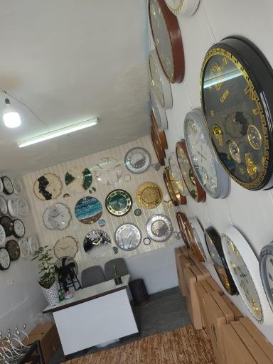 عکس گالری ساعت باران