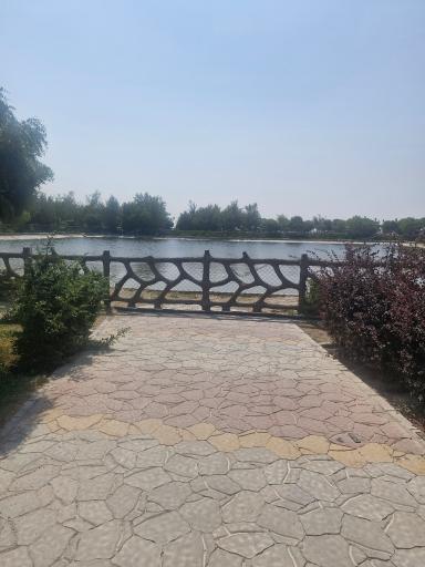 عکس دریاچه مصنوعی پارک کوهستان