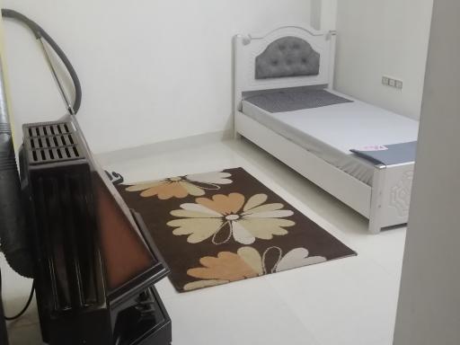 فروش دوخوابه ۸۱متری مبله ط اول