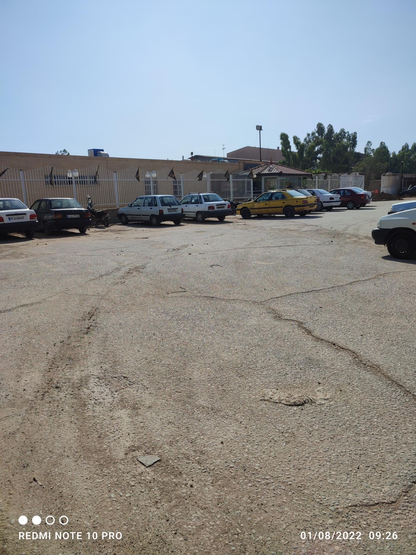 عکس کارخانه کاشی کویر یزد