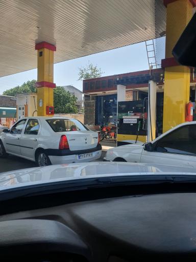 عکس جایگاه سوخت قربانی (بنزین و گازوییل)