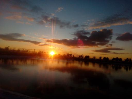 عکس دریاچه مصنوعی پارک کوهستان