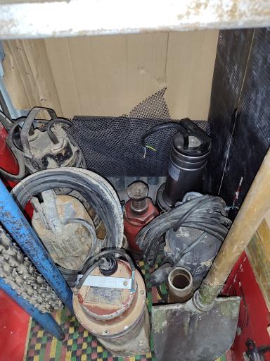 عکس ابزار استوک شهرکرد