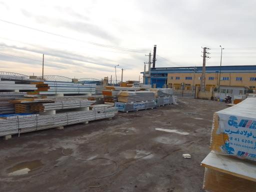 عکس فولاد غرب  دپو خاکی 