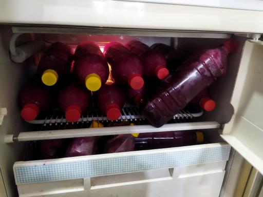 عکس خشکبار و عطاری بهمنی