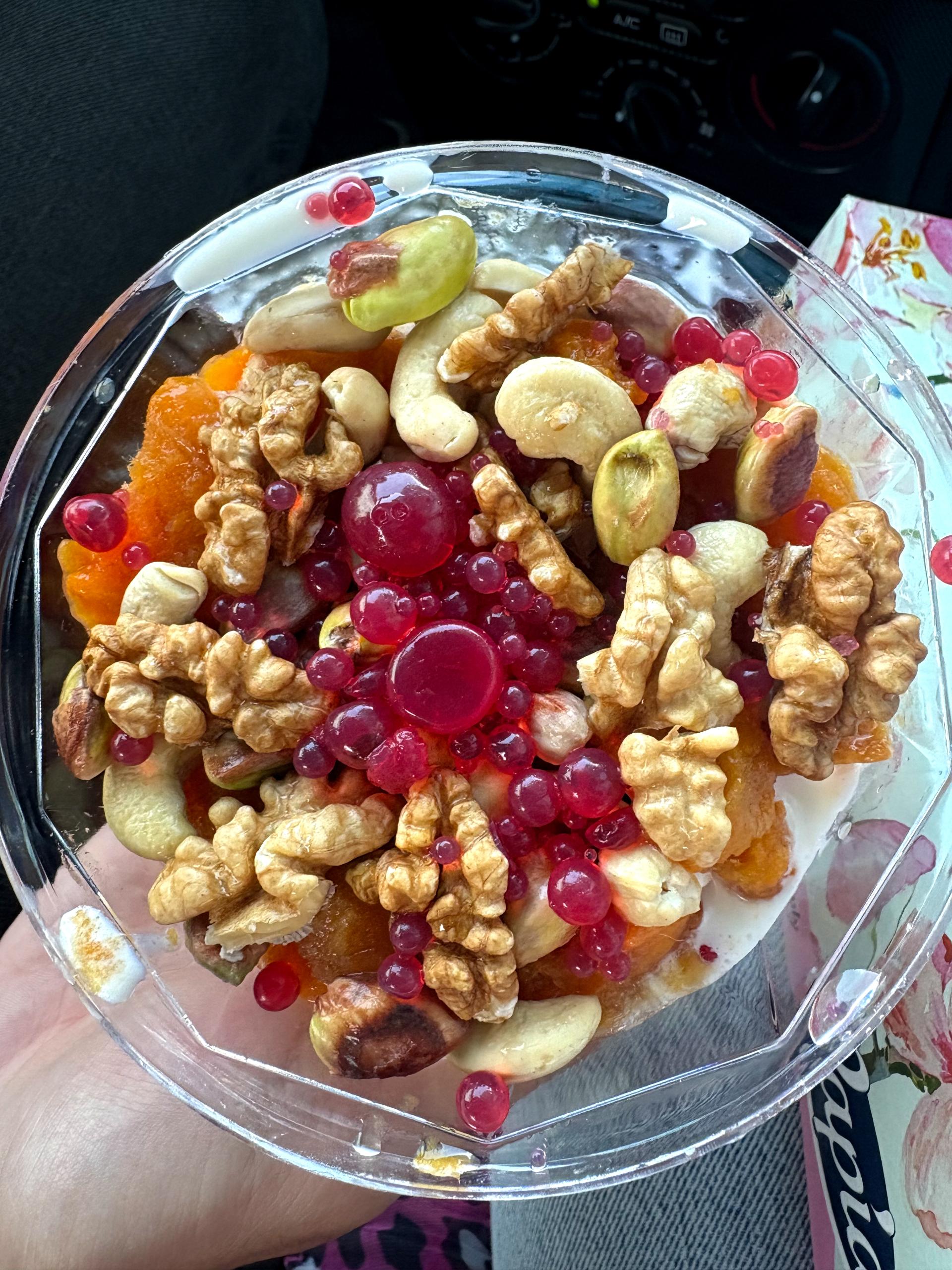 عکس آقای انبه شعبه تهرانپارس