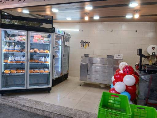 عکس مرغ و ماهی فروشی زرین 