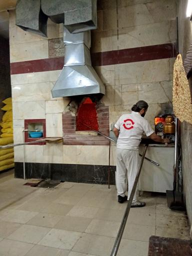 عکس نانوایی لواش و سنگک