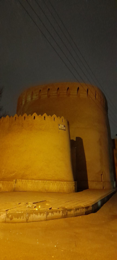 عکس برج های دو قلوی لب خندق