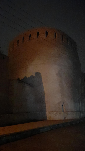 برج های دو قلوی لب خندق